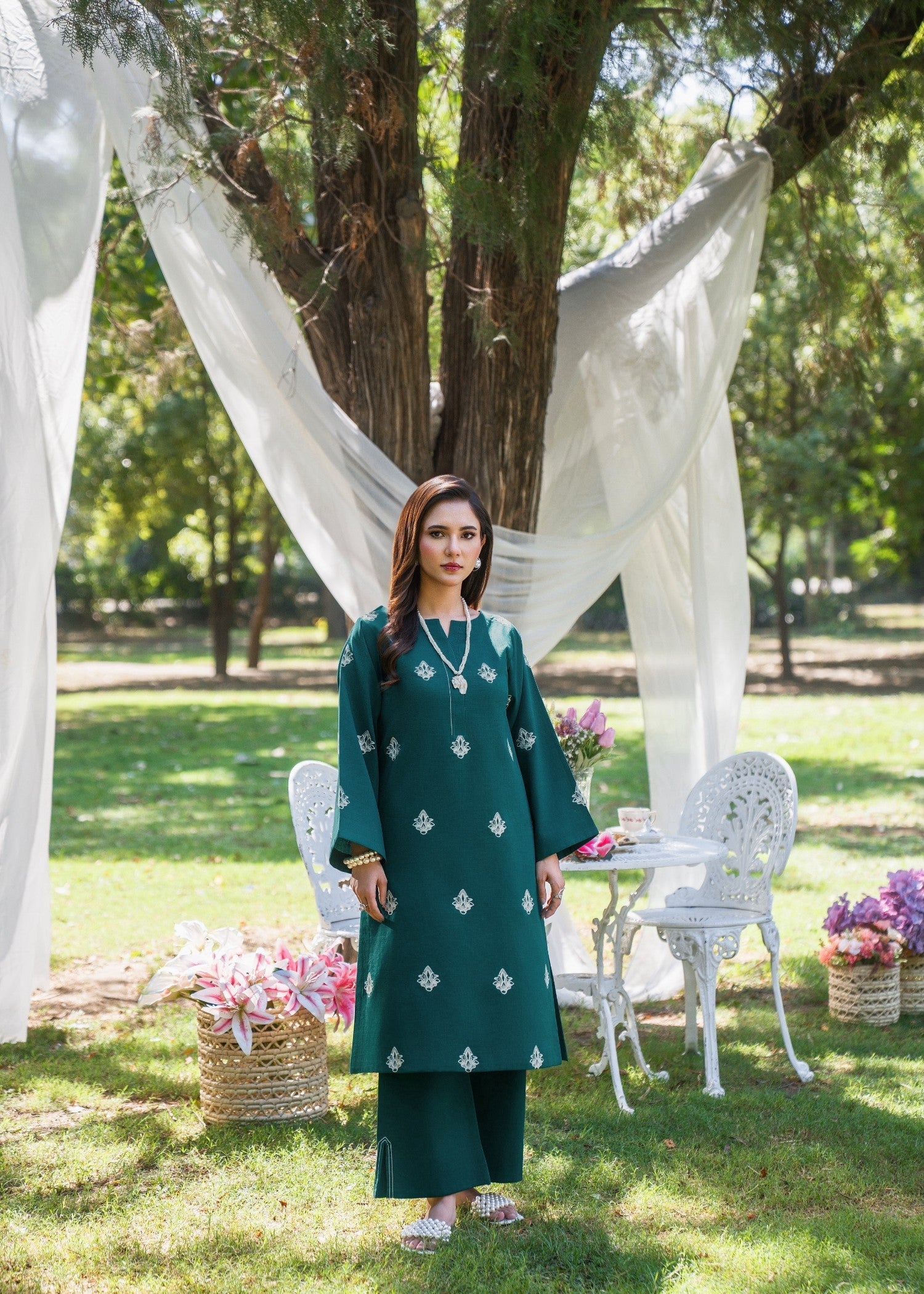 textured lawn Kurta Set in Pine green