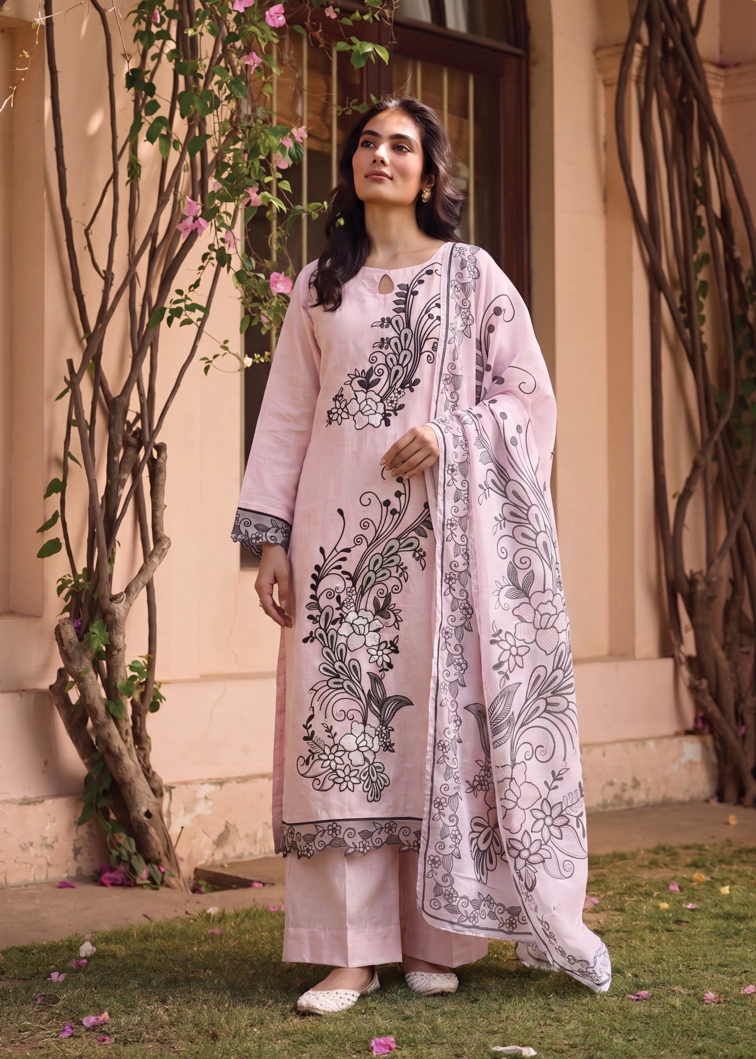 textured lawn Kurta Set in Baby pink