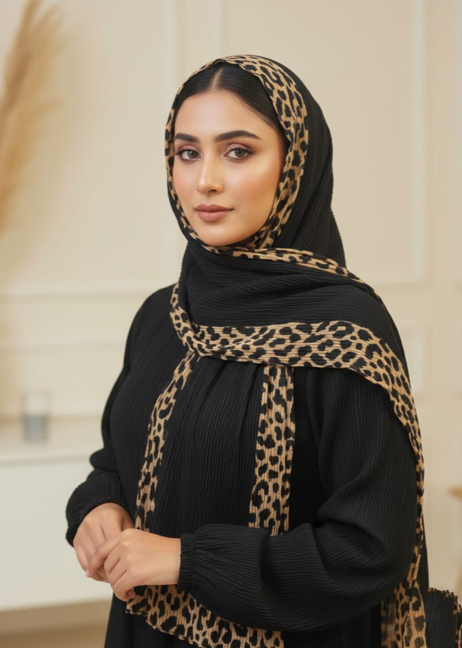 ribbed lawn Hijab in Black