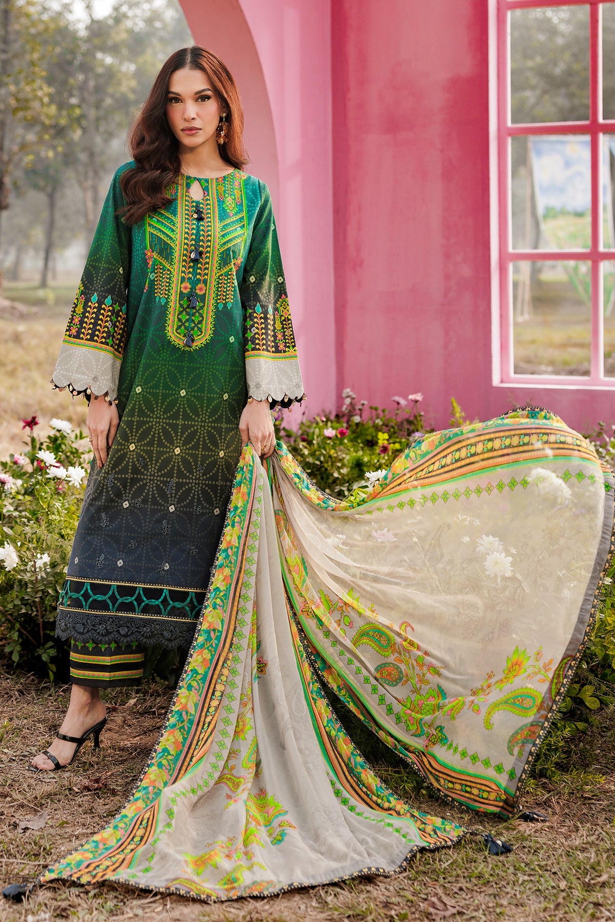 Rang-e-Bahar Lawn – CRB6-01