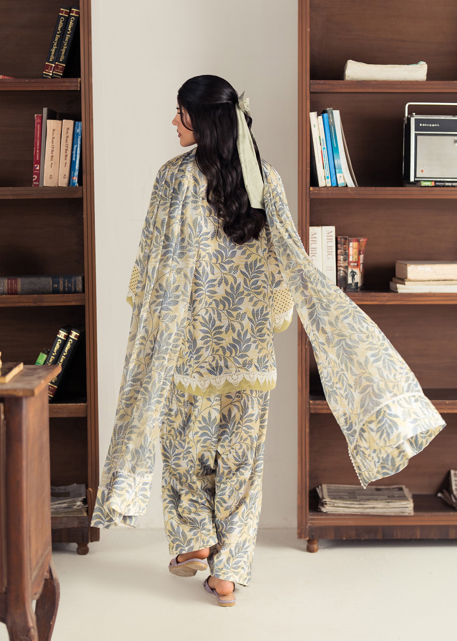 slub lawn Kurta Set in Acid yellow