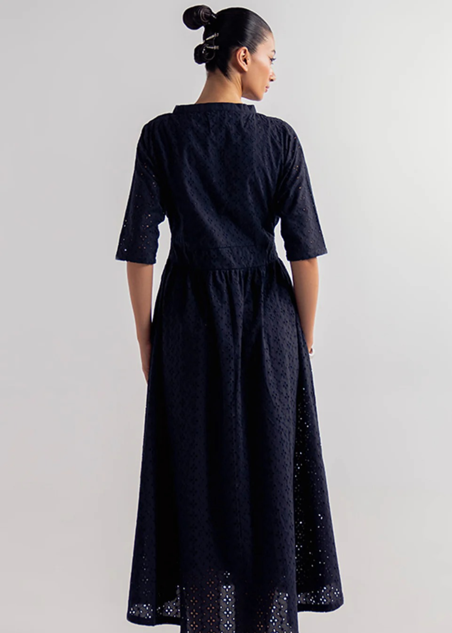 schiffli Dress in Navy blue