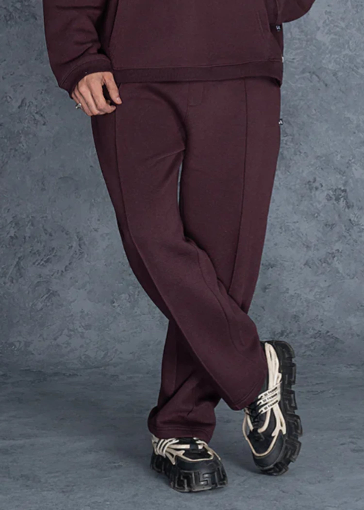 fleece Trousers in Blood red
