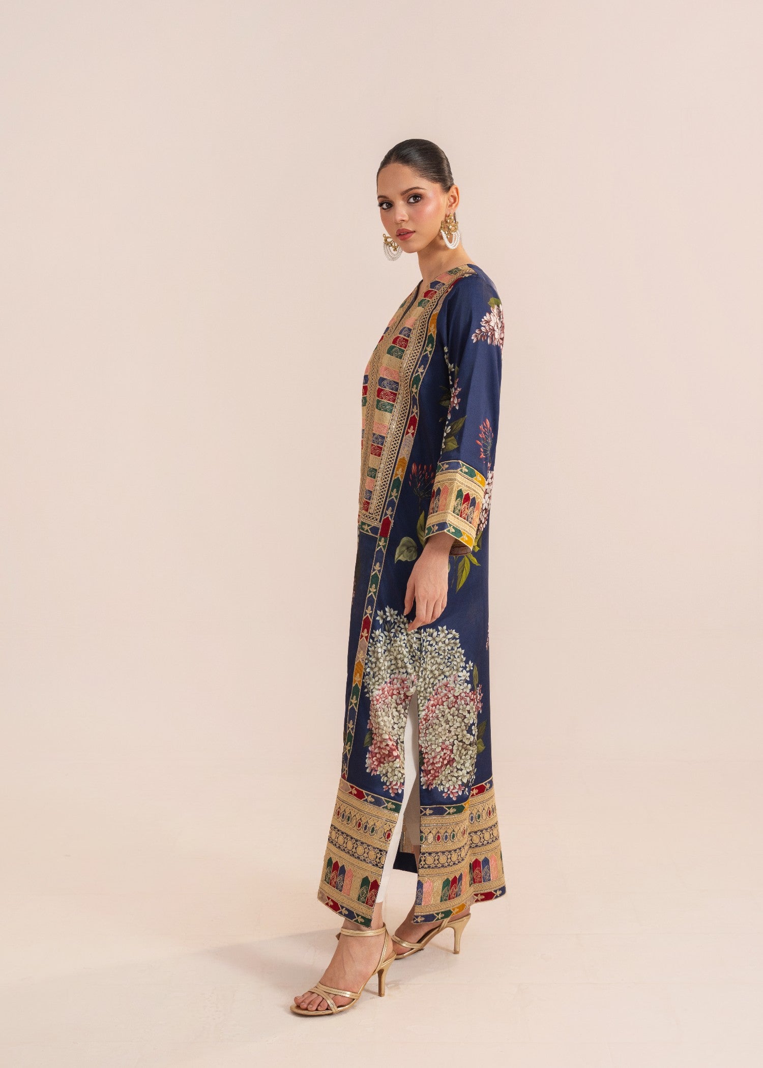 silk Kaftan in Blue