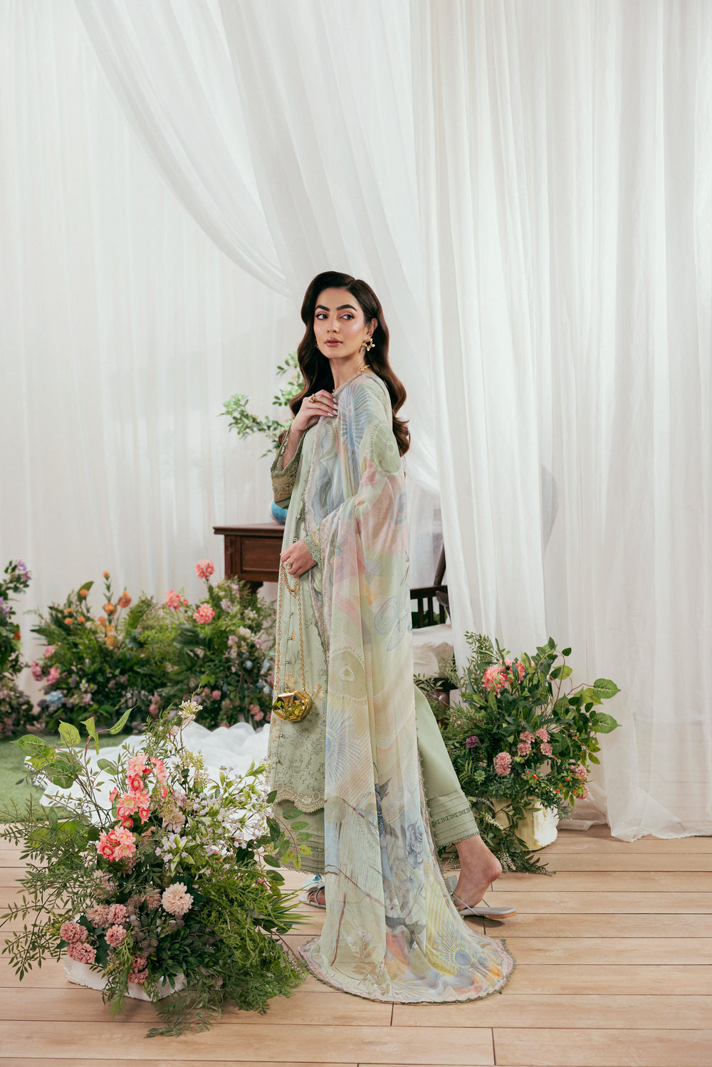 Zync Luxury Lawn – FZL-8A