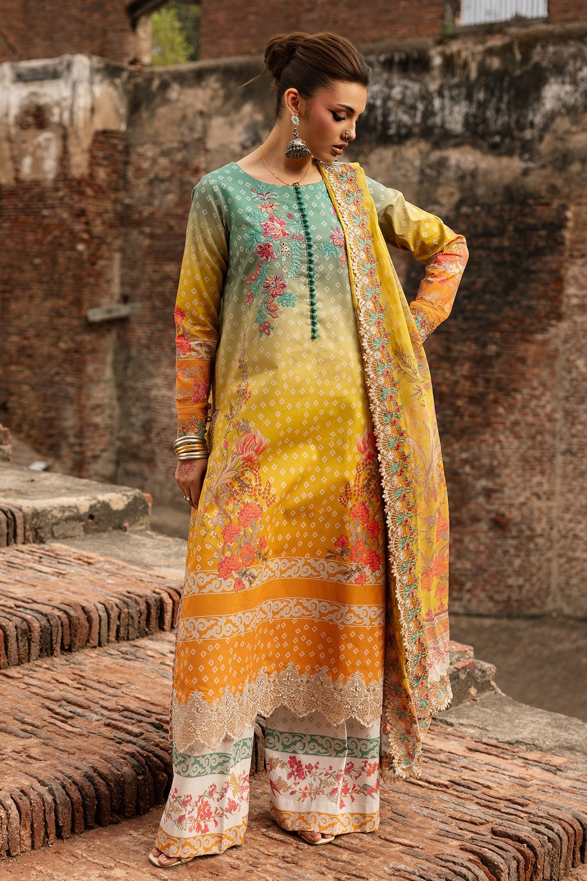 Chunri Lawn – CHN6-03