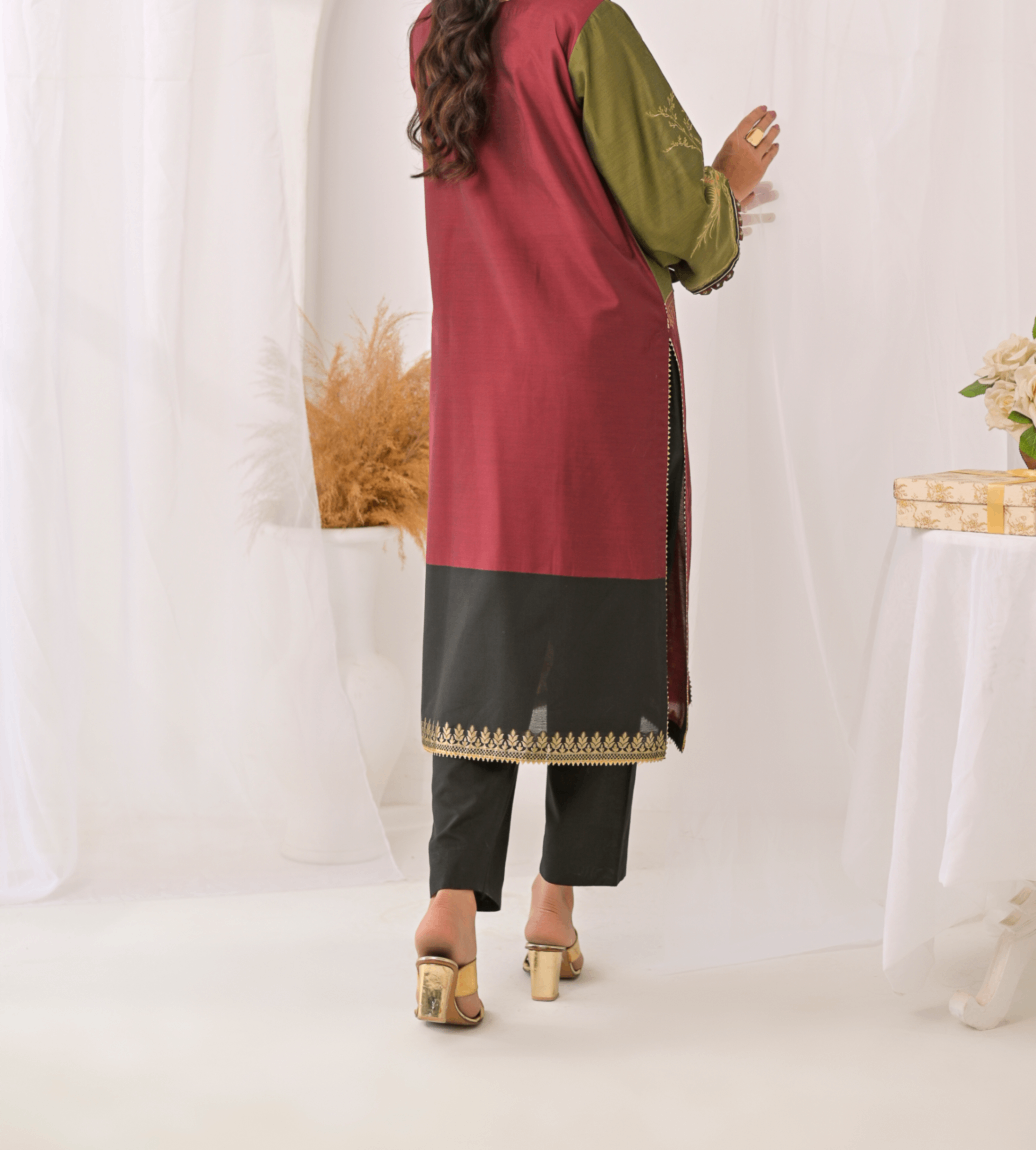 jacquard Kurta Set in Black, maroon