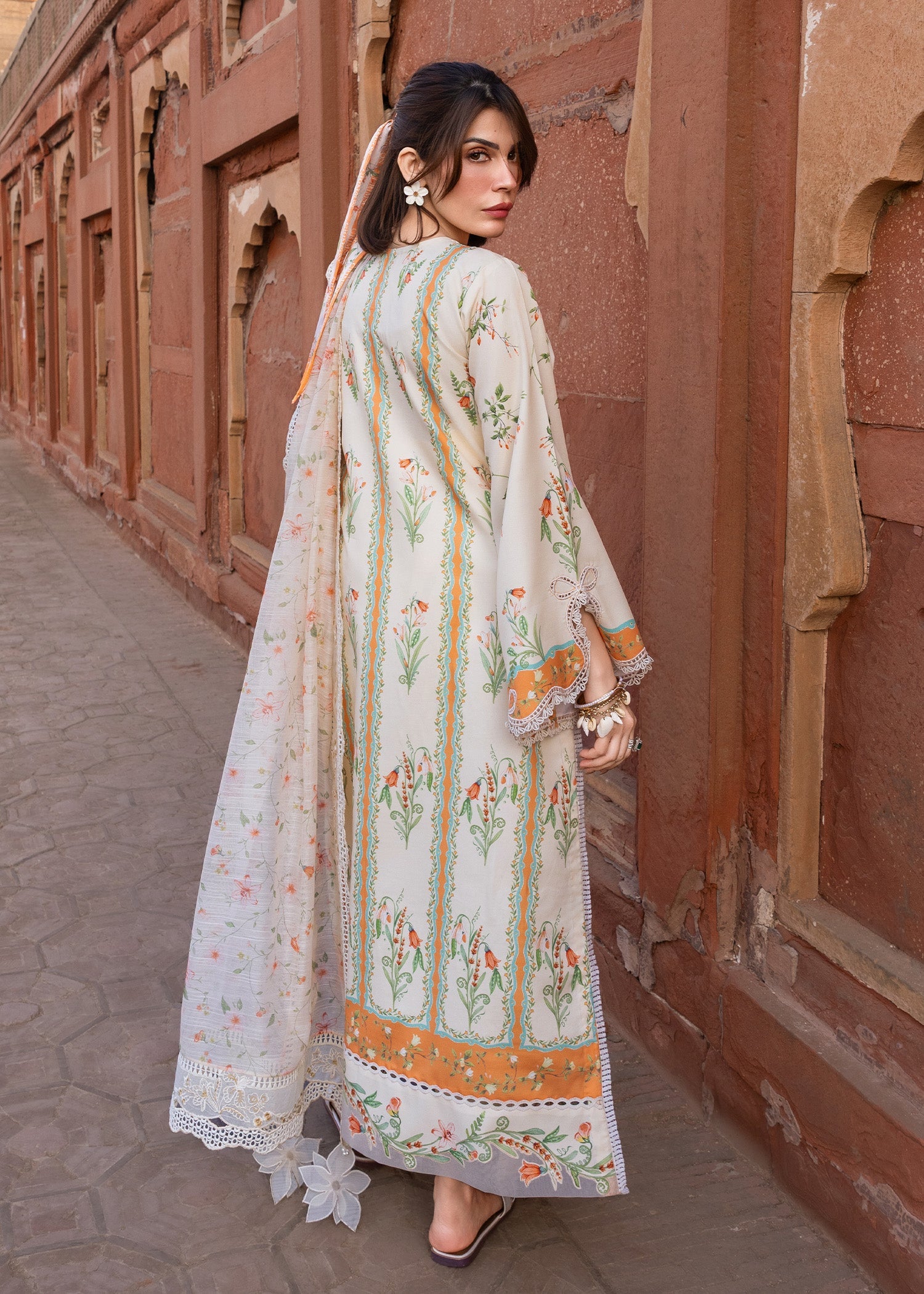 Flow Luxury Lawn – SUN-KISSED LETTER-D9A