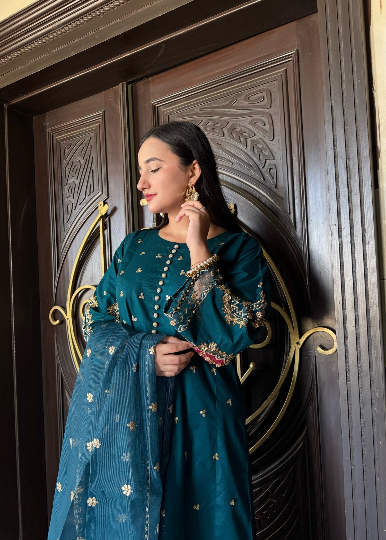 raw silk Pishwas in Teal