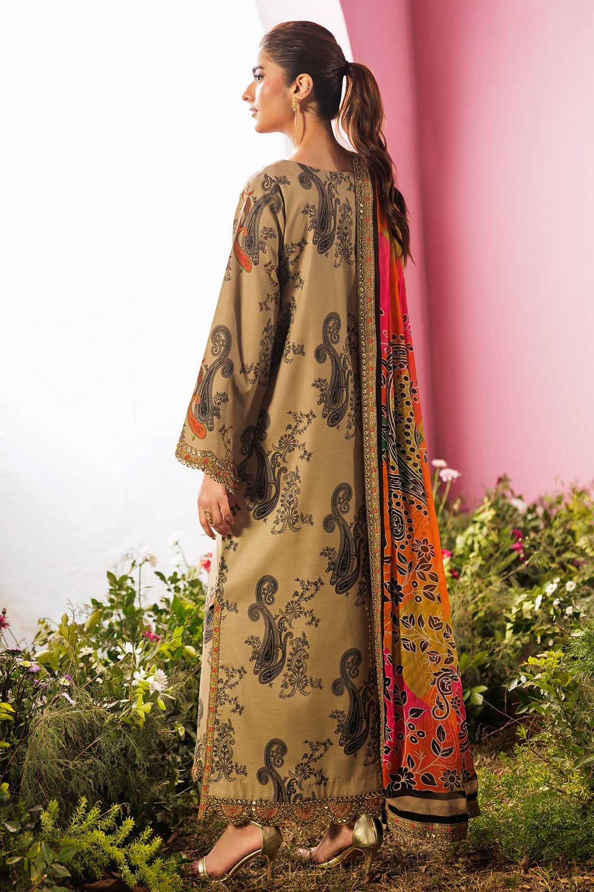 Rang-e-Bahar Lawn – CRB6-07