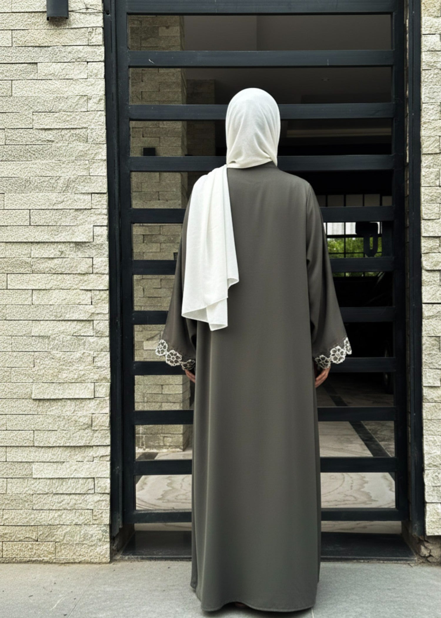 nidha Abaya in Ash grey