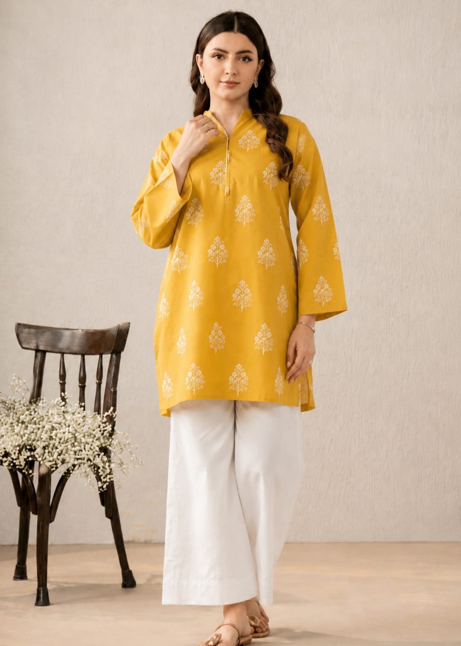 lawn cotton Kurta Set in White, mustard