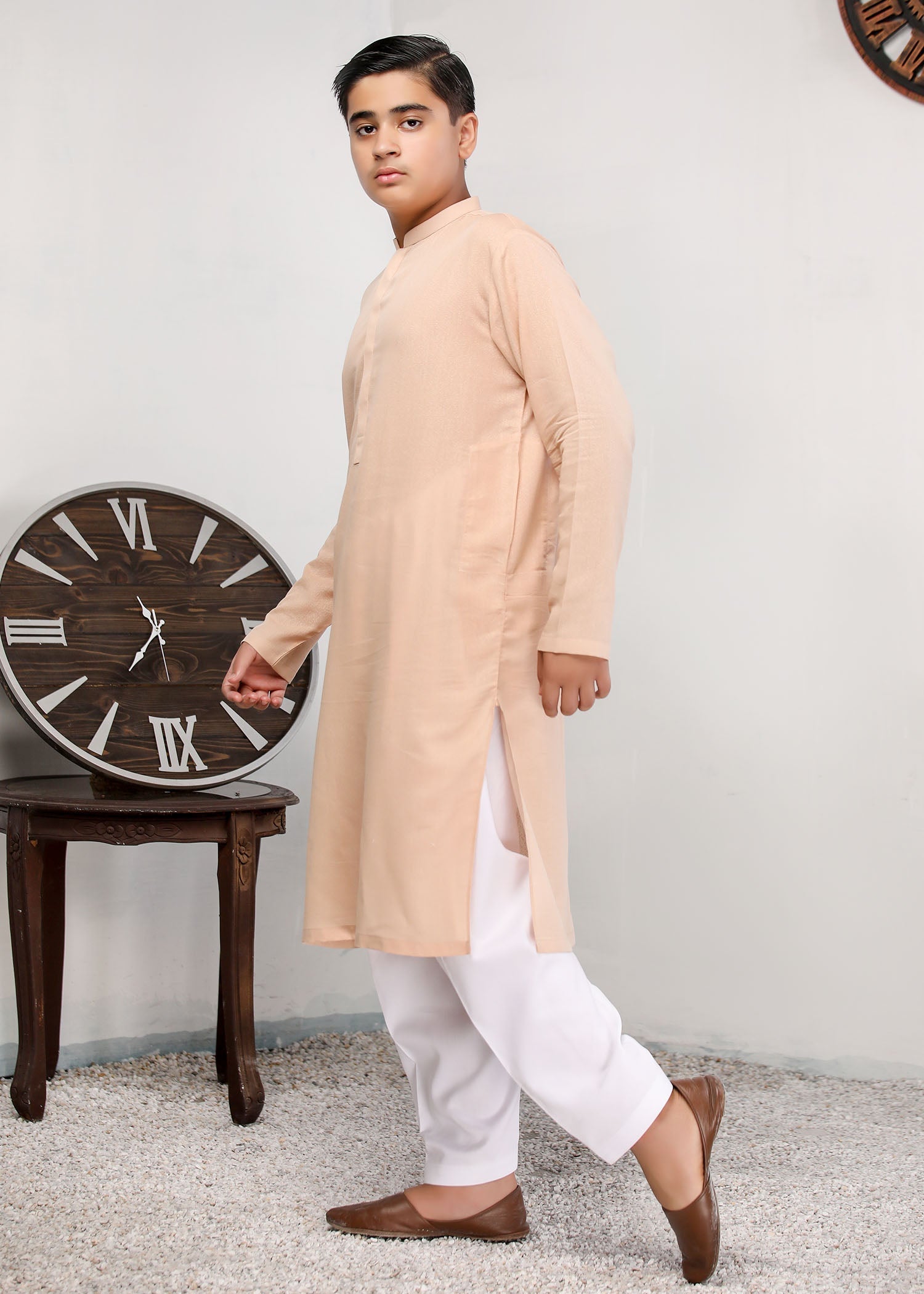 lawn karandi Kurta in Peach pink