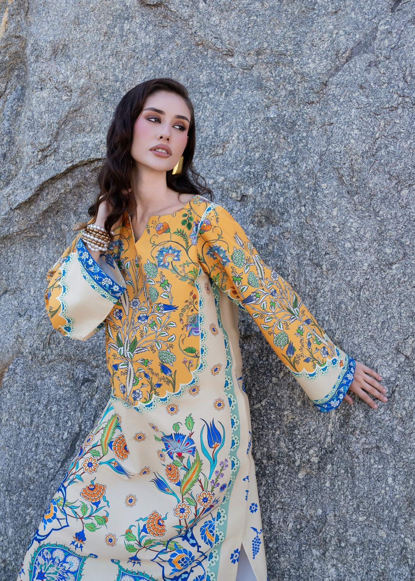 silk grip Kaftan in Multi