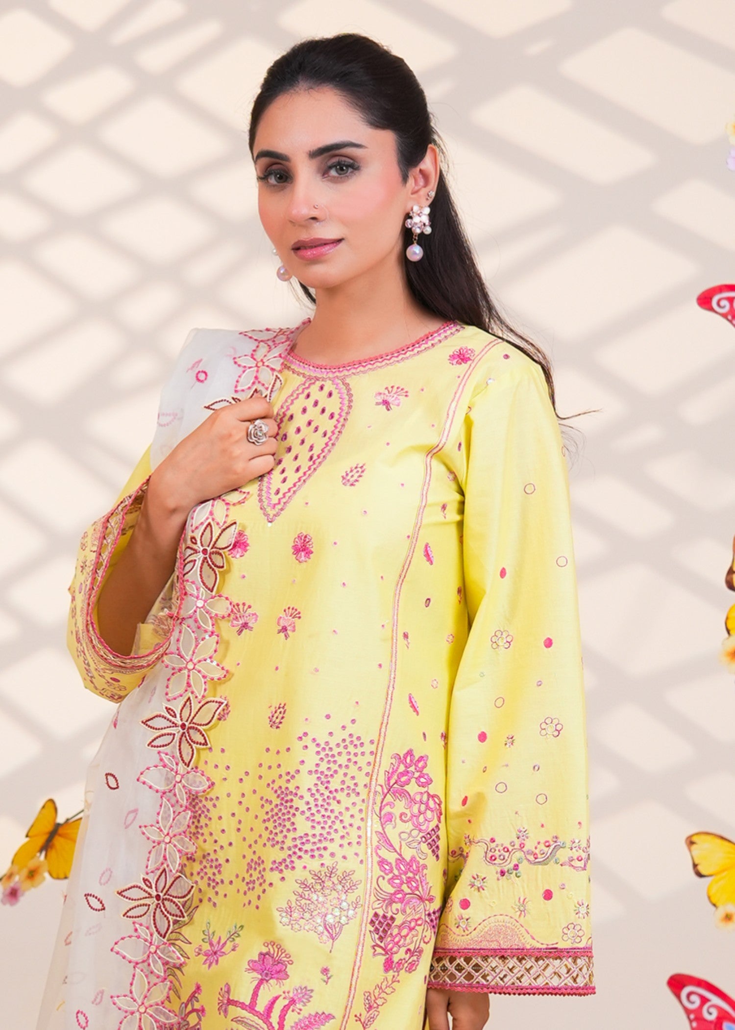 lawn Kurta Set in Pale yellow