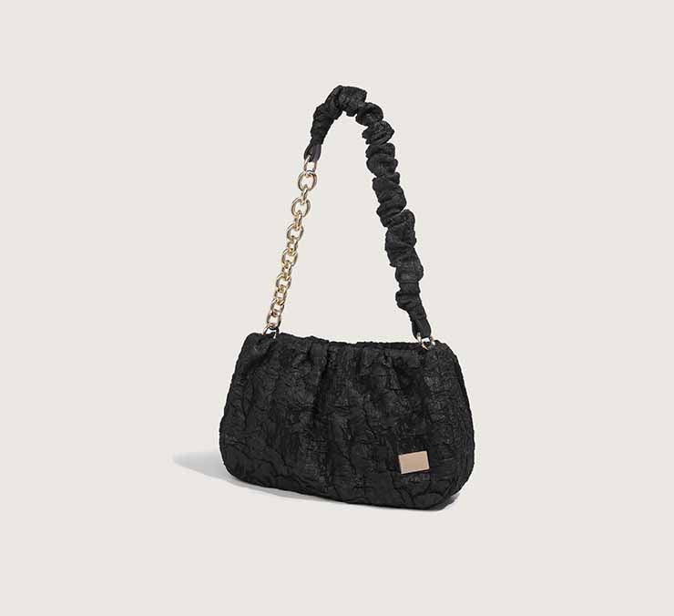 One Shoulder Messenger Chain Cloud Bag