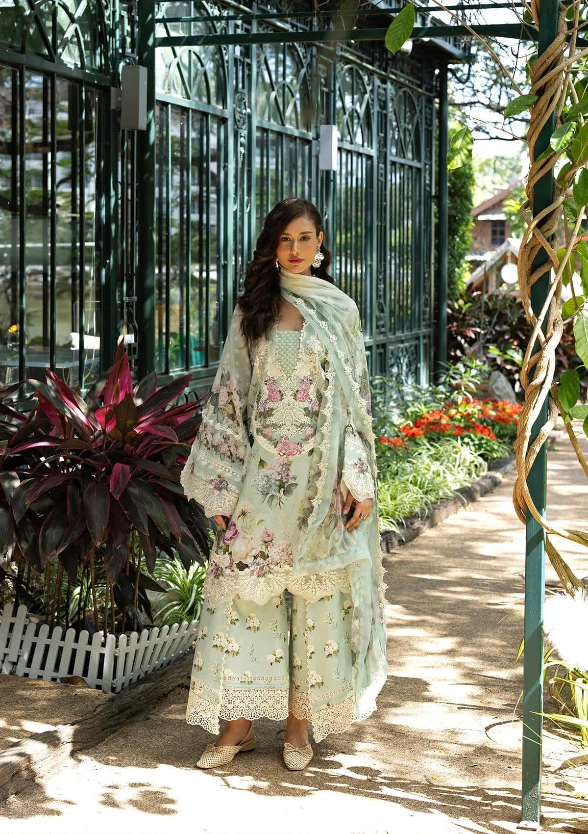 Signature Embroidered Lawn Prints – ESA-4B MINT MEADOW
