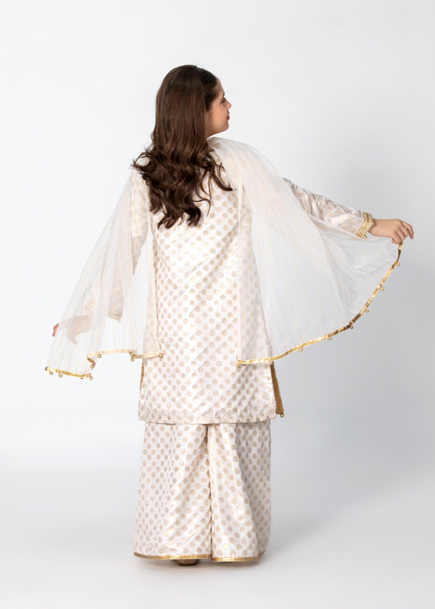 banarasi jacquard Kurta Set in Off-white