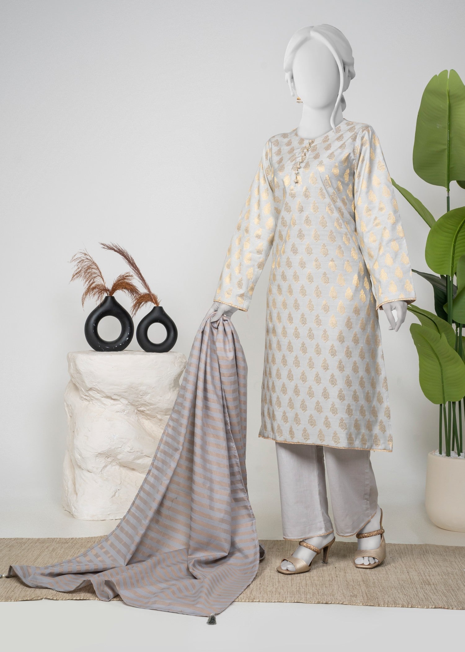 self jacquard Kurta Set in Pastel grey