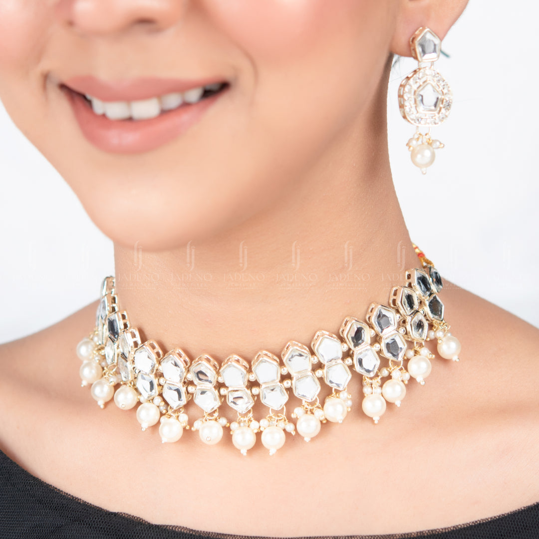 Choker in Off-white Color by - Trendy Women Choker IXI0067