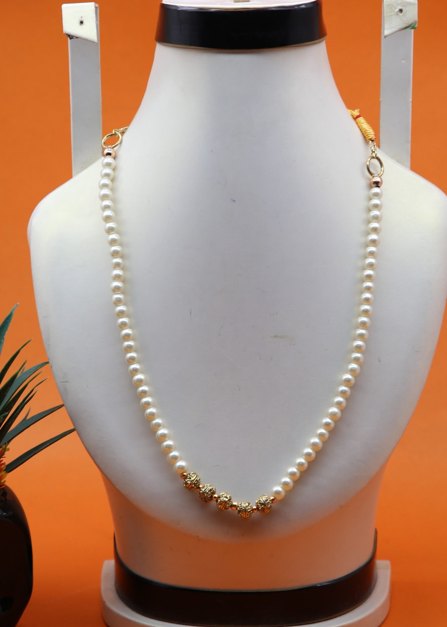 Necklace in Off-white Color by - Trendy Women Necklace XKO8228