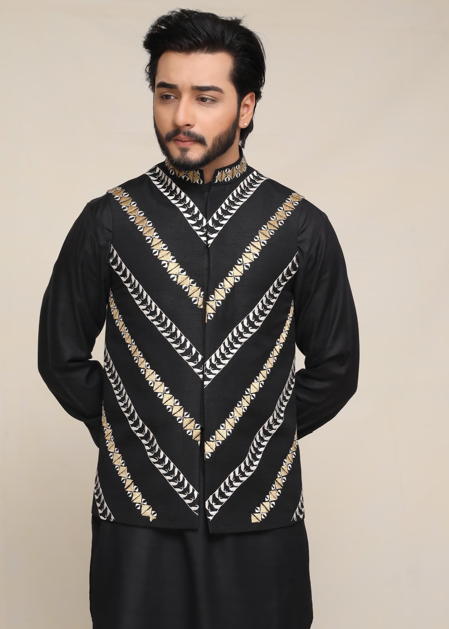 silk Waistcoat in Black by Walkout