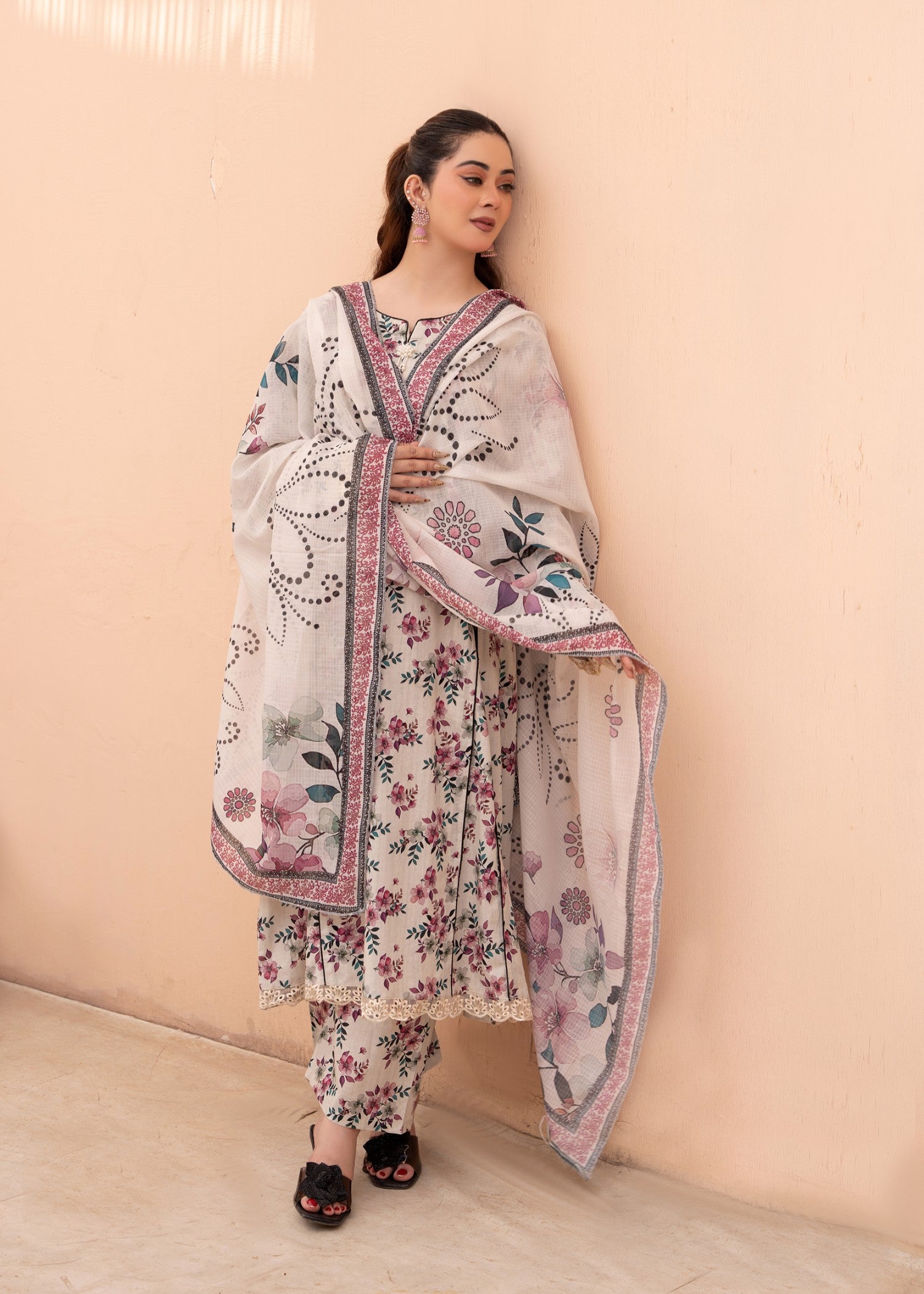 lawn Maxi in Ivory