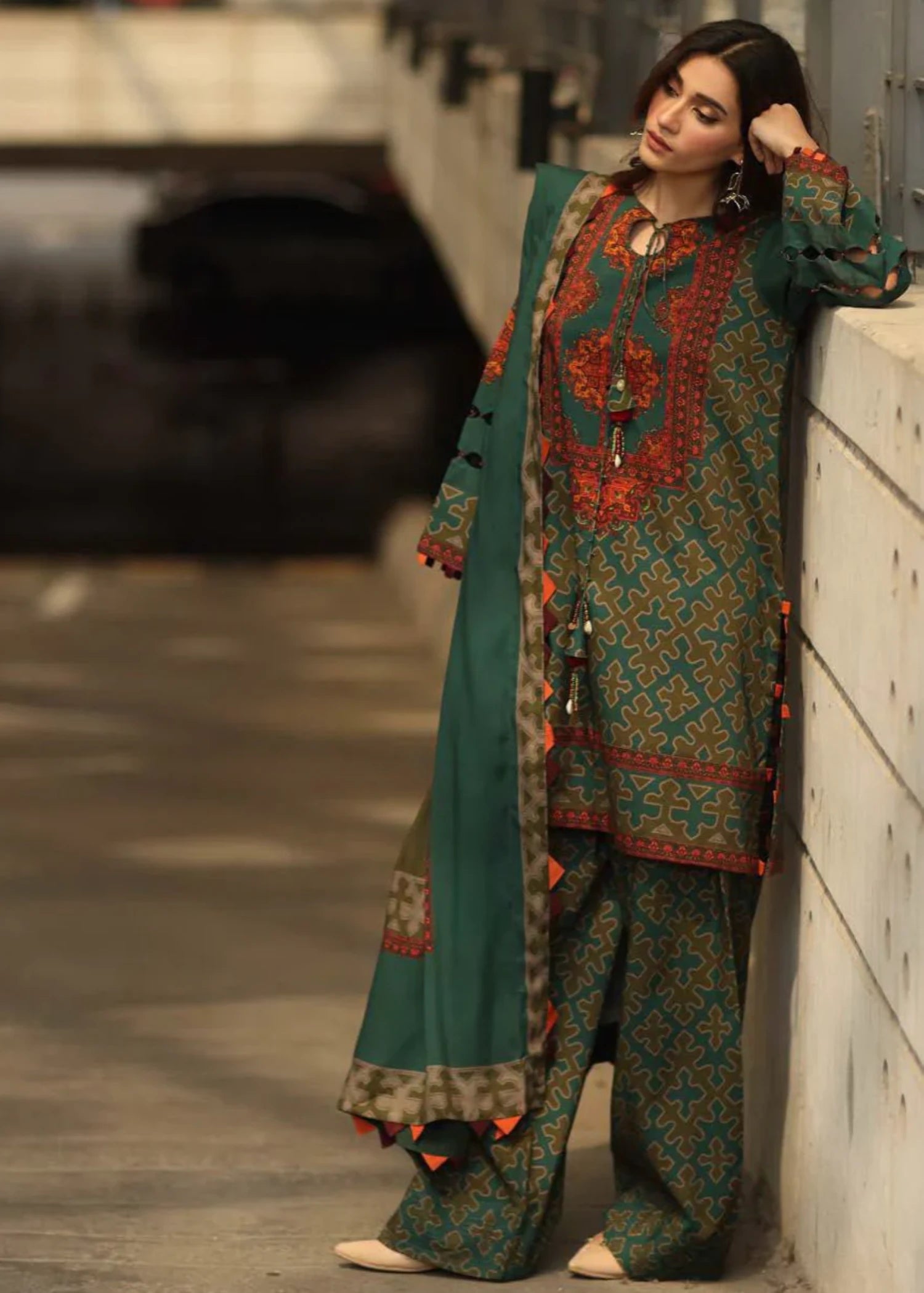 lawn Kurta Set in Dark green