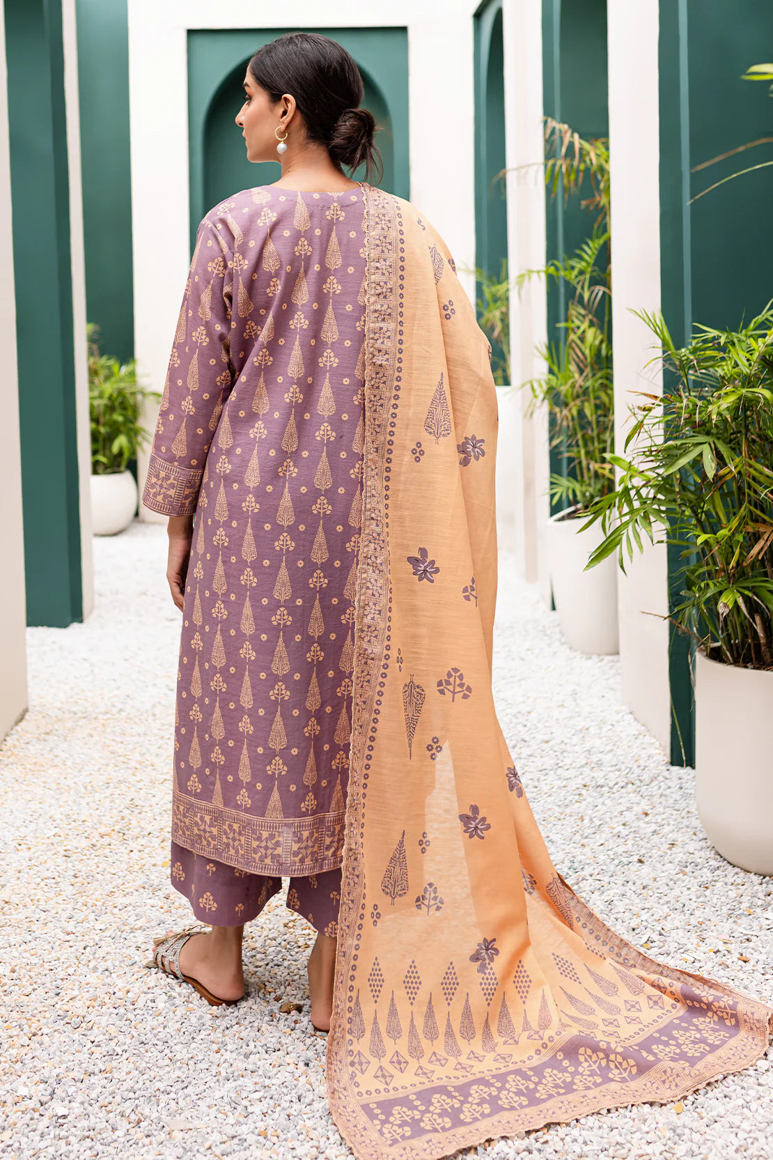 khaddar Unstitched in Mauve