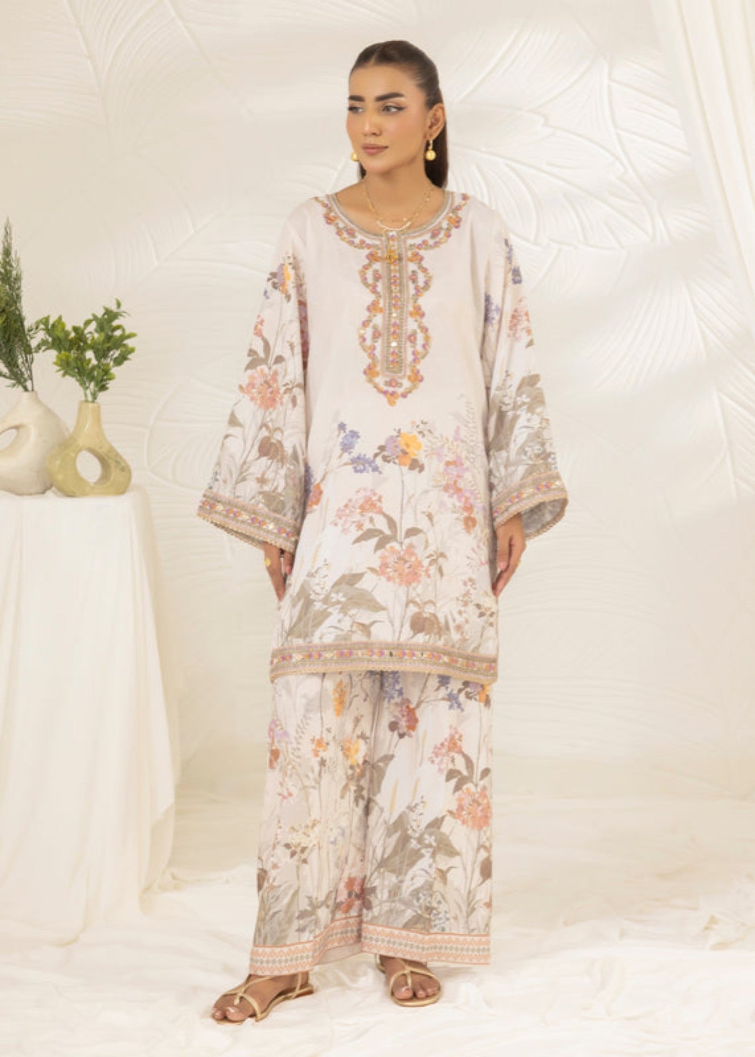 poly organza Kurta Set in Multi