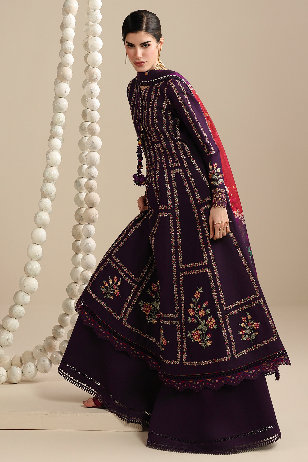 Iris Luxury Festive Lawn – IL26-D06
