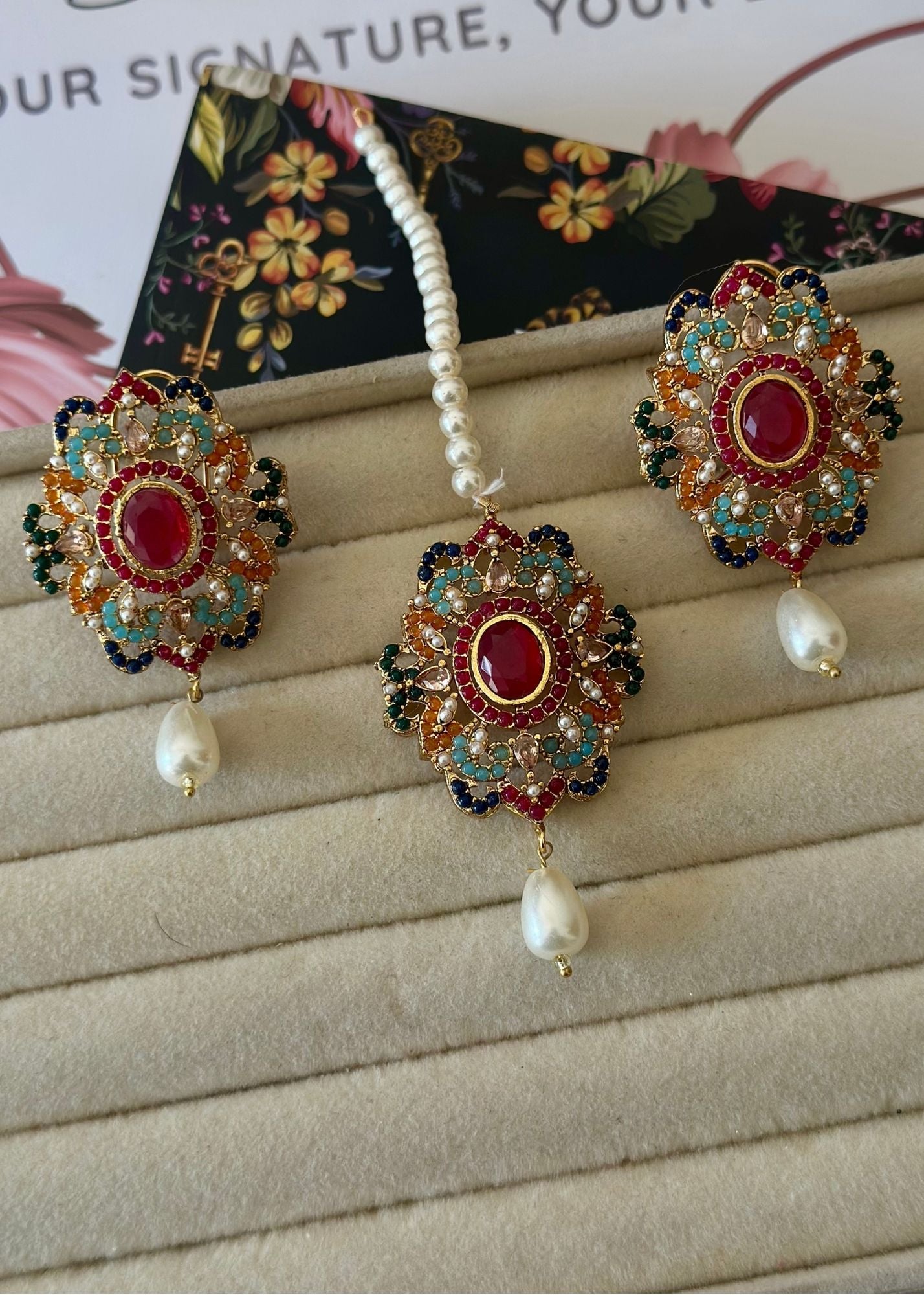 Choker in Multi, ruby red Color by - Trendy Women Choker XLJ3002