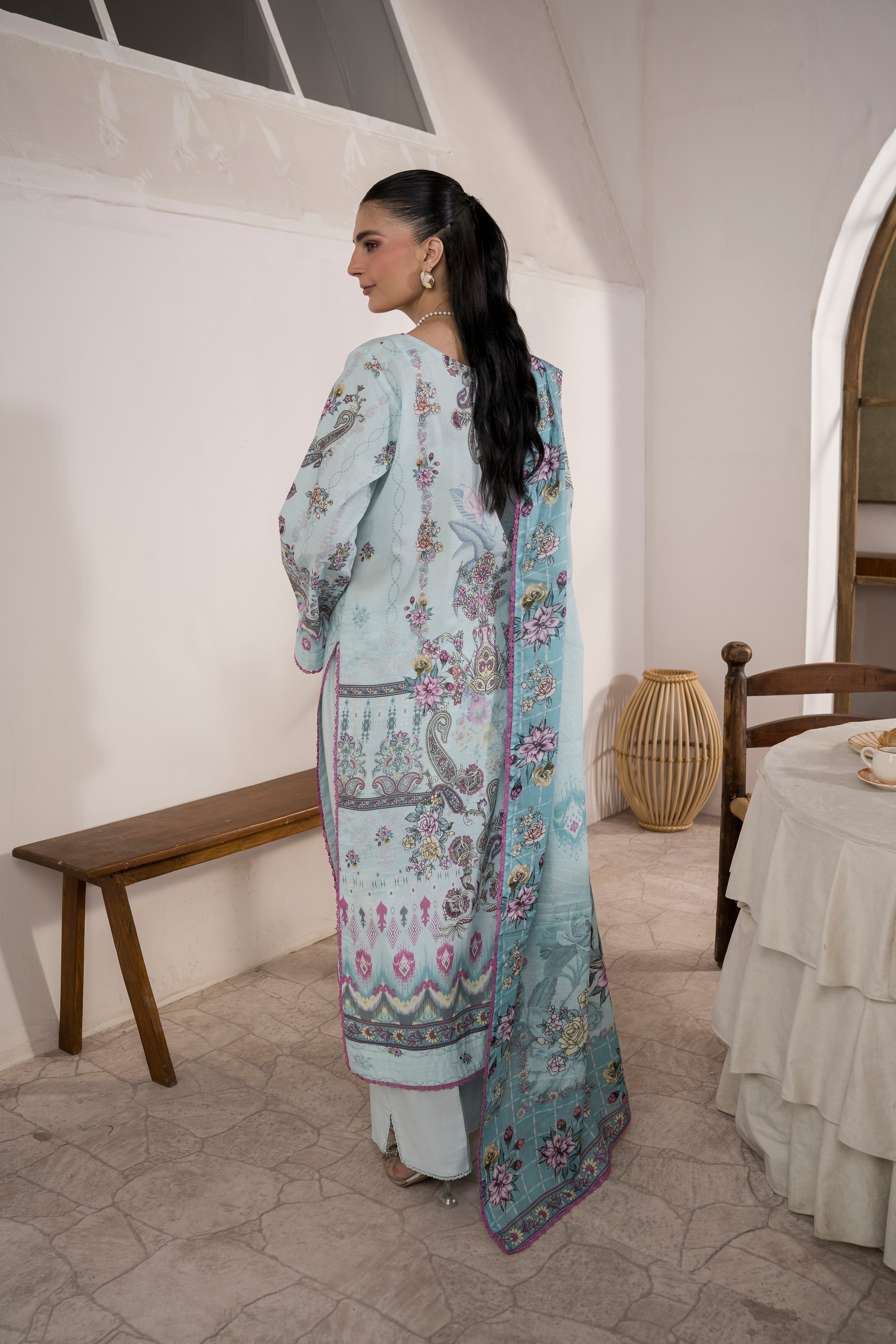 Summer Lawn – D148