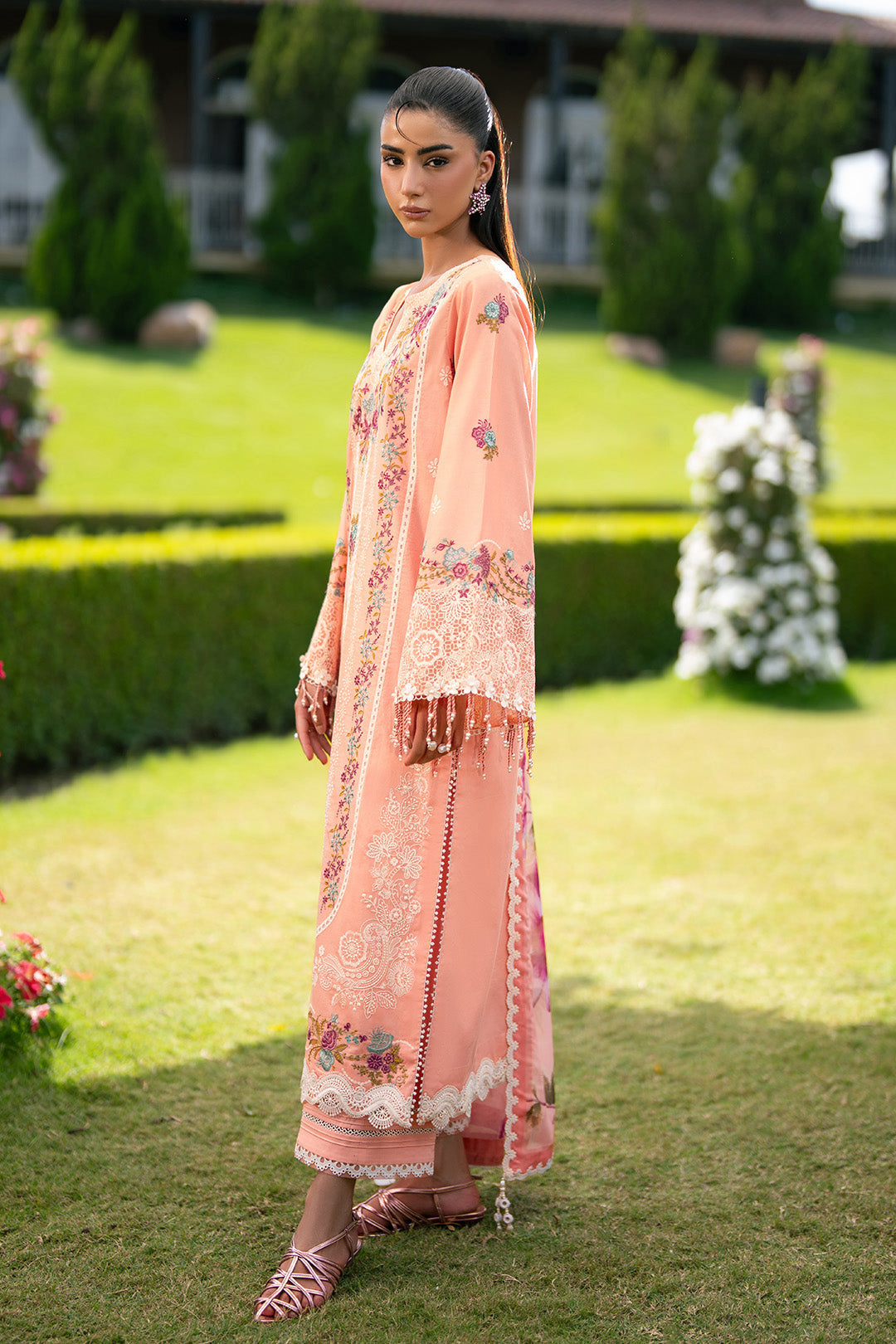 Summer Lawn – 7072-Eva