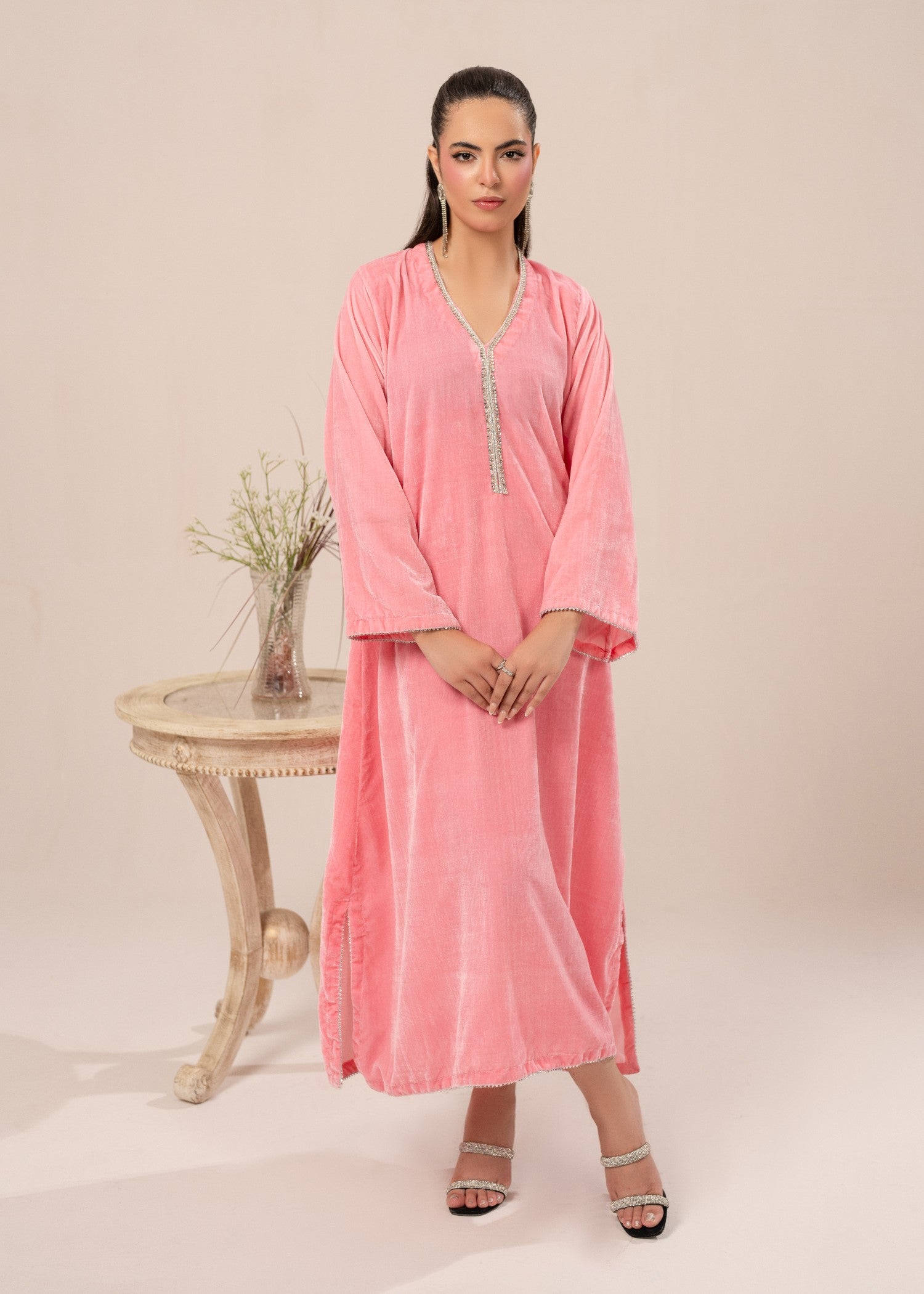 velvet Kaftan in Pink