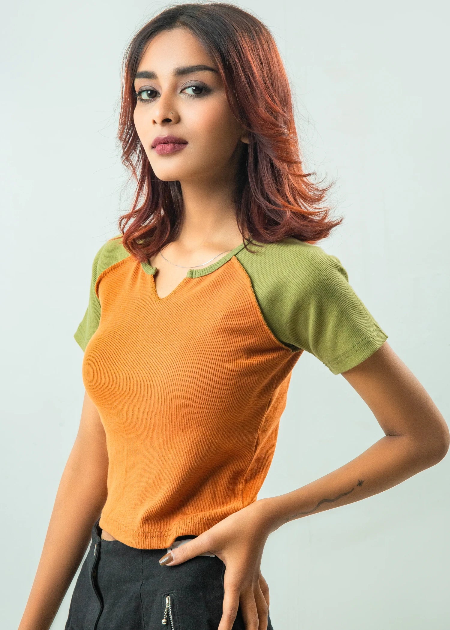 jersey knit Top in Olive green, flame