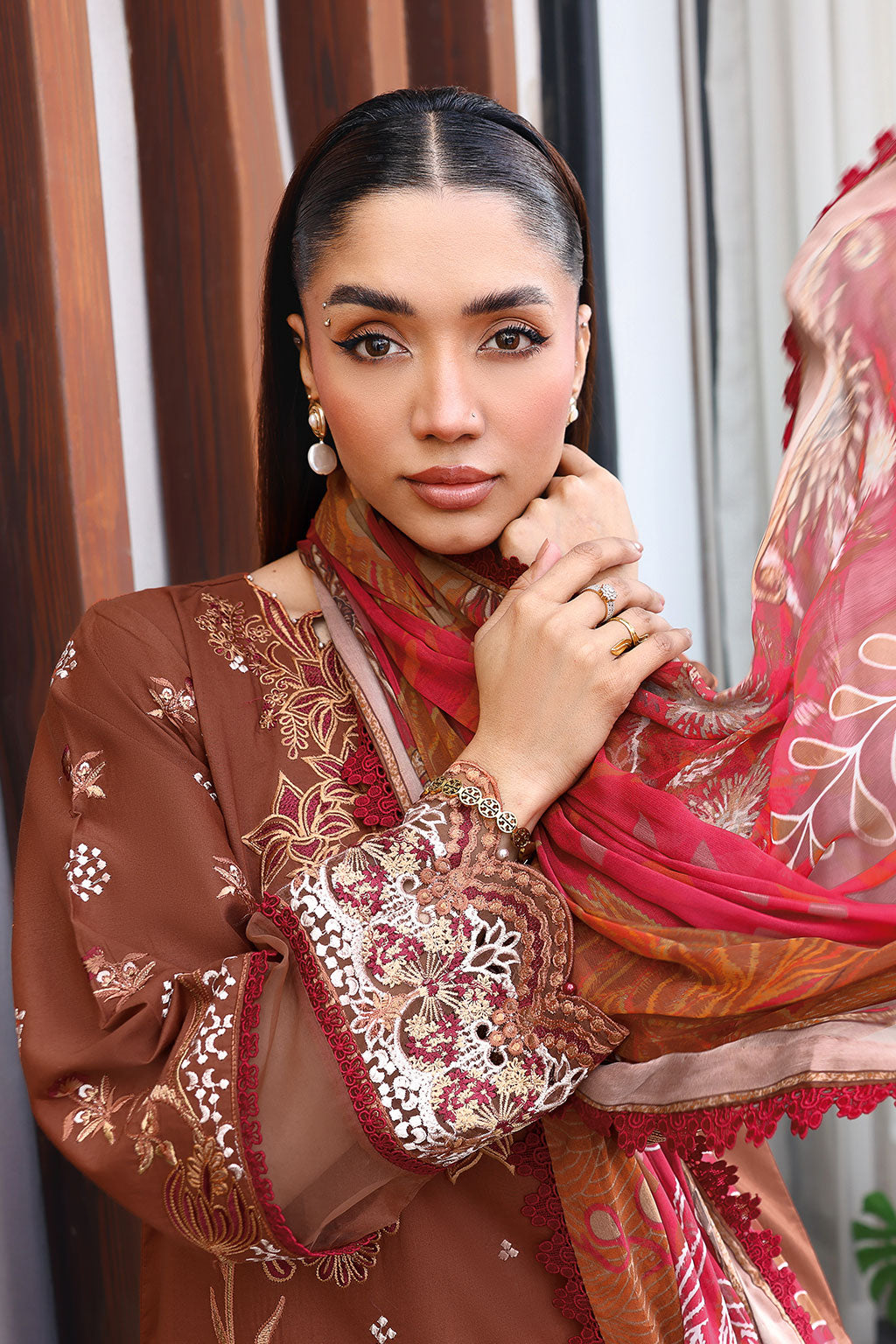 Andaaz Luxury Lawn – Z-1401