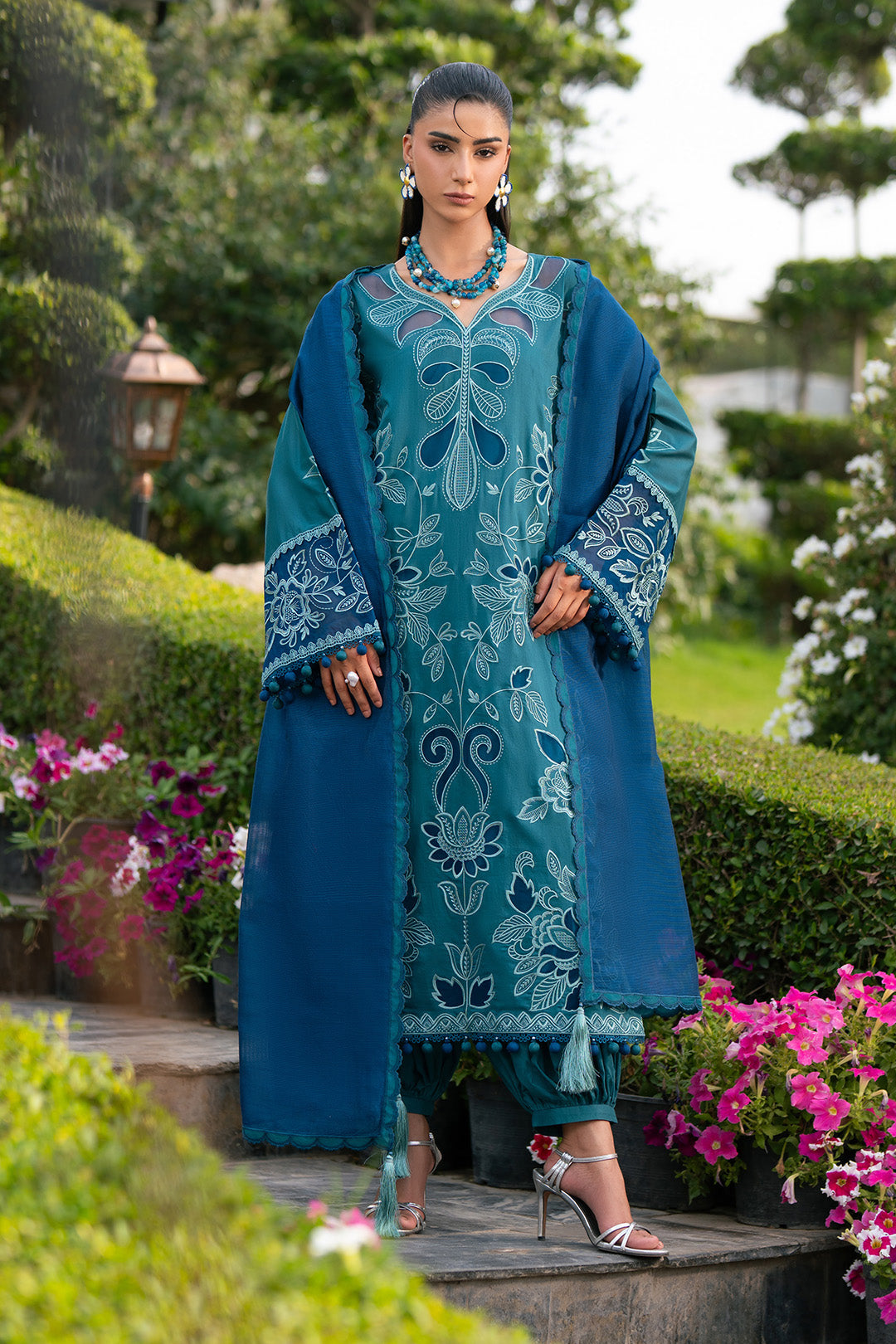 Summer Lawn – 7071-Bloom