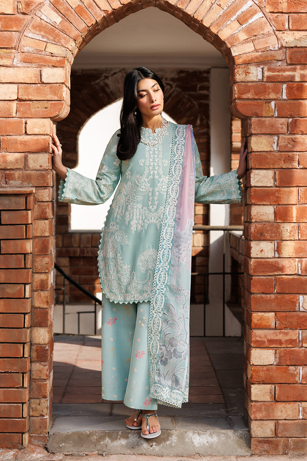 Mirabelle Festive Luxury Lawn – ISOLDE