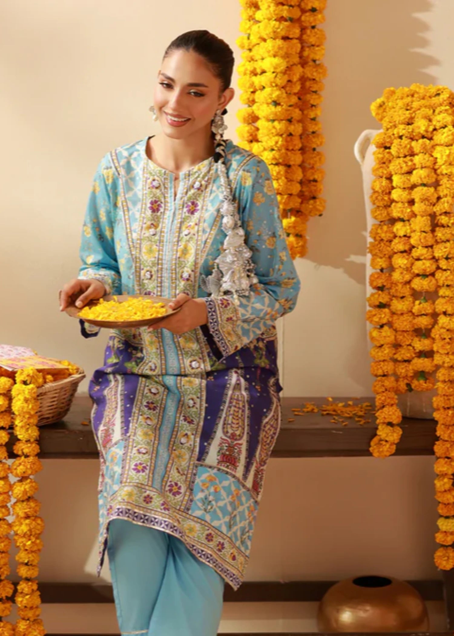 lawn Kurta Set in Light blue