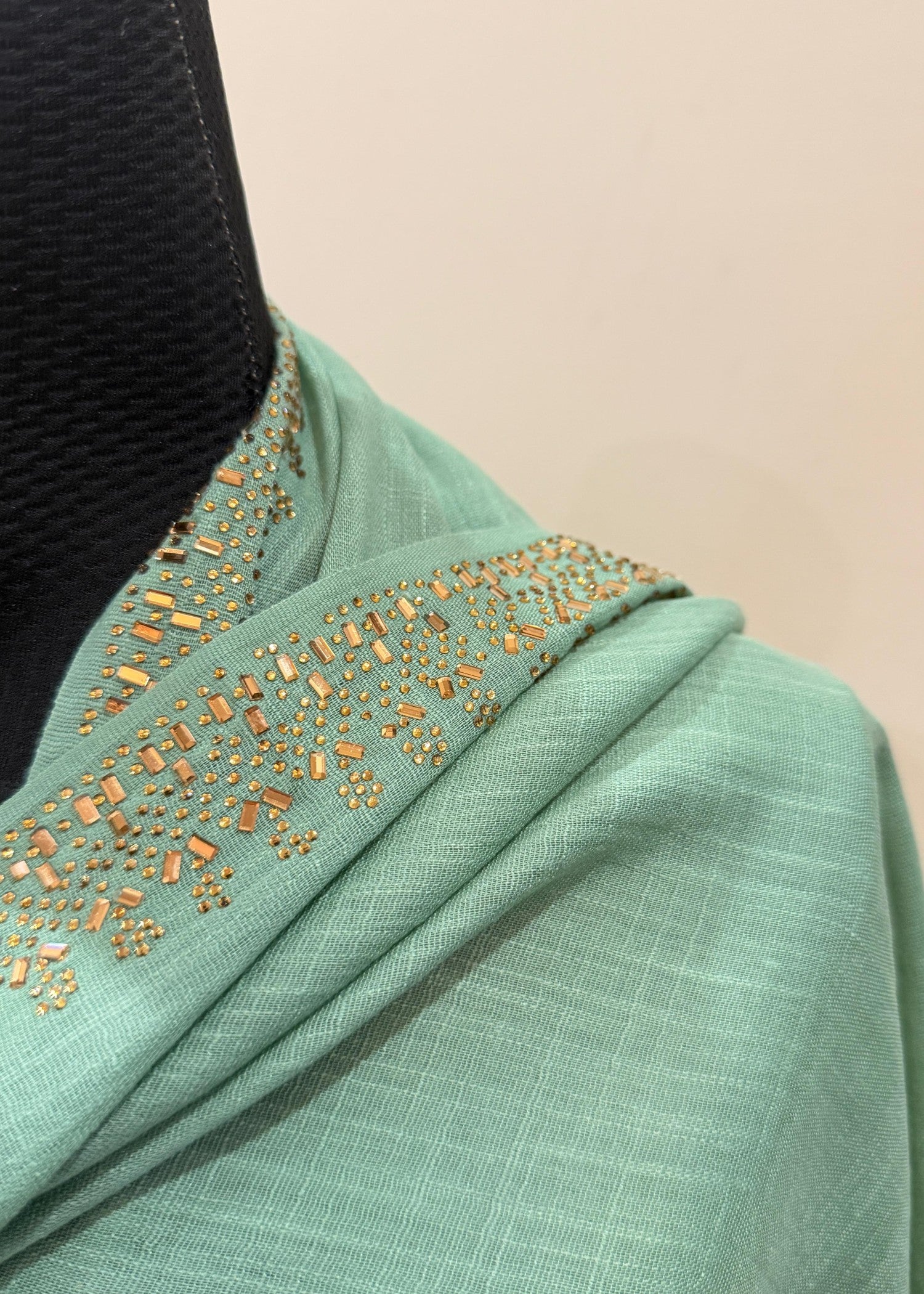 slub lawn Hijab in Pistachio green