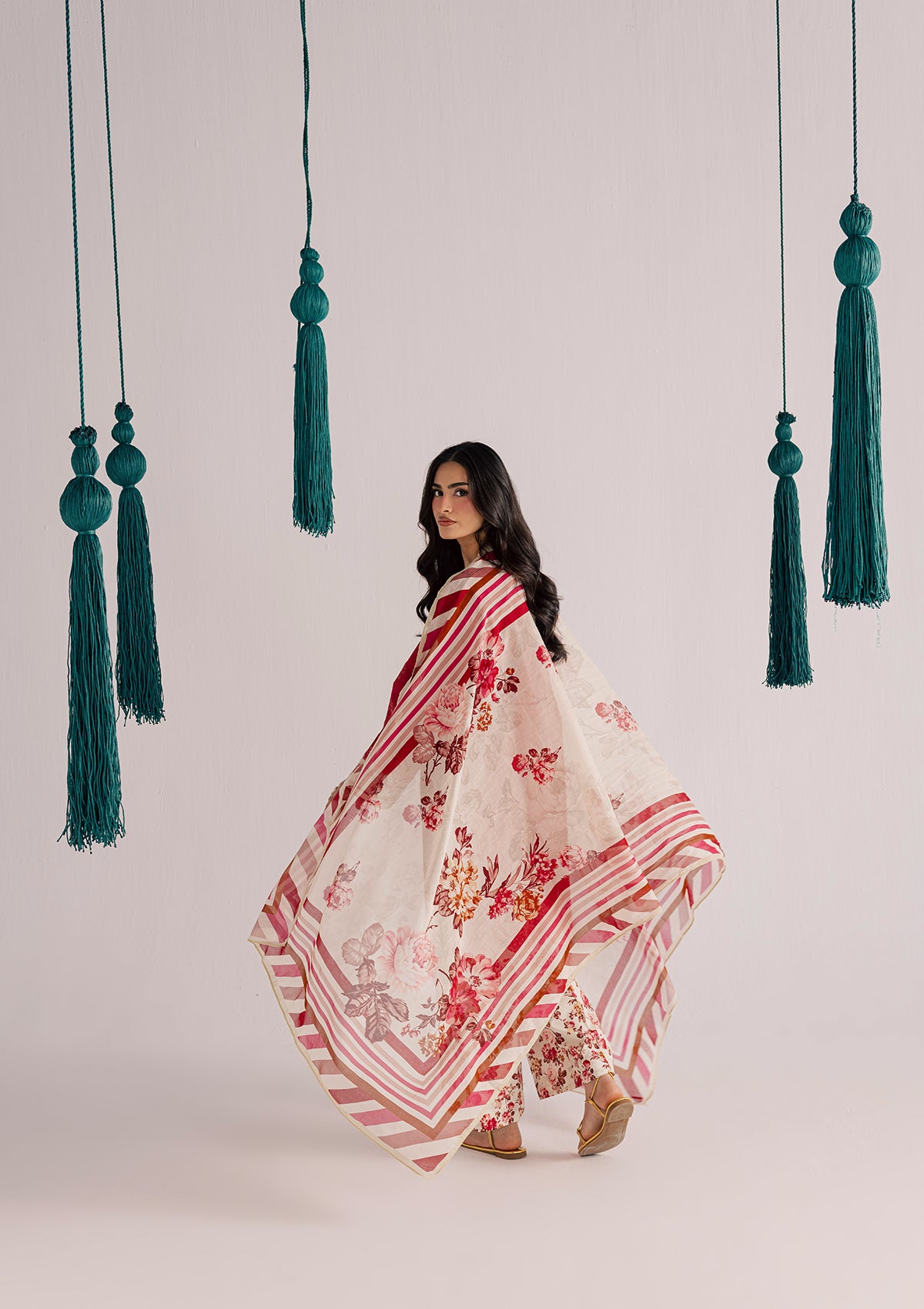 lawn Kurta Set in Red