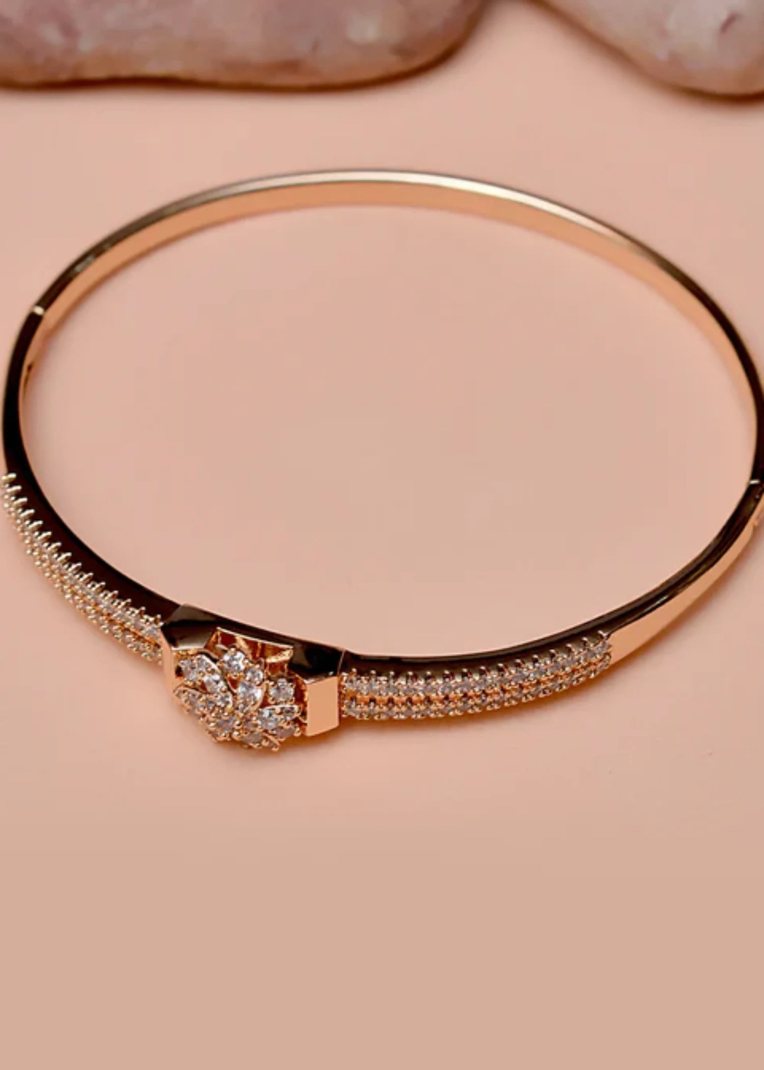 Bangles in White Color by - Trendy Women Bangles FNT1296