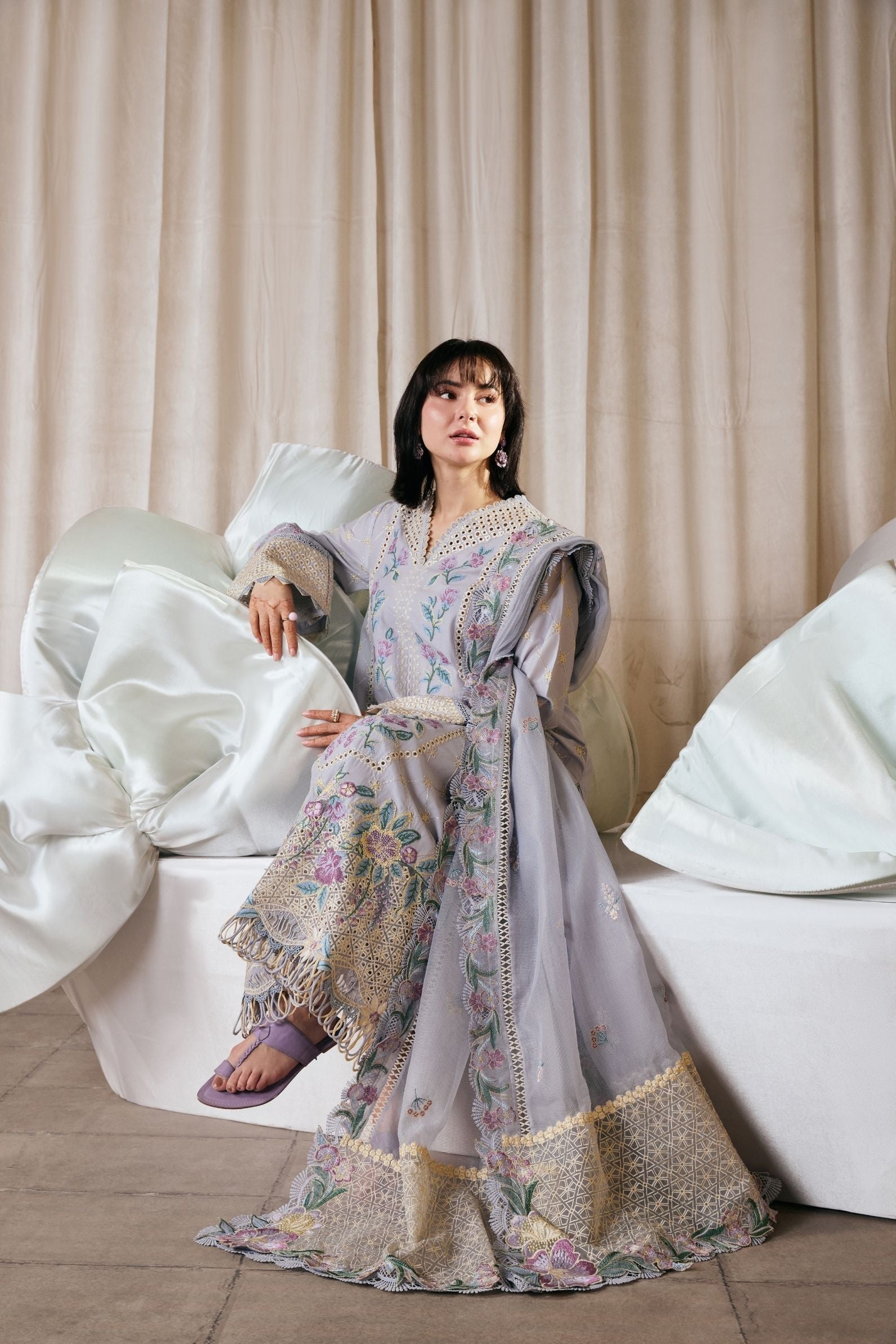 Eid Luxury Lawn – Pari