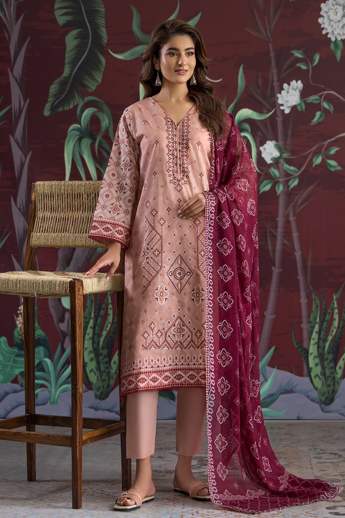 bemberg crinkle chiffon Unstitched in Pink