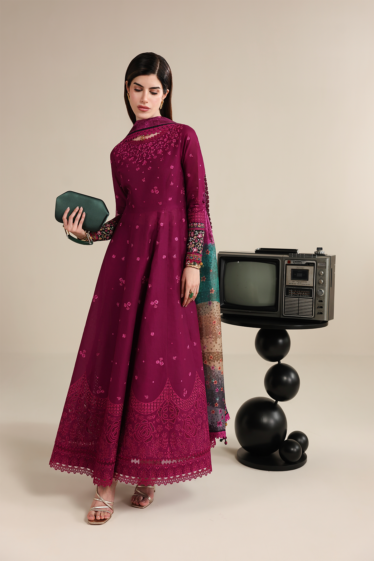 Iris Luxury Festive Lawn – IL26-D02