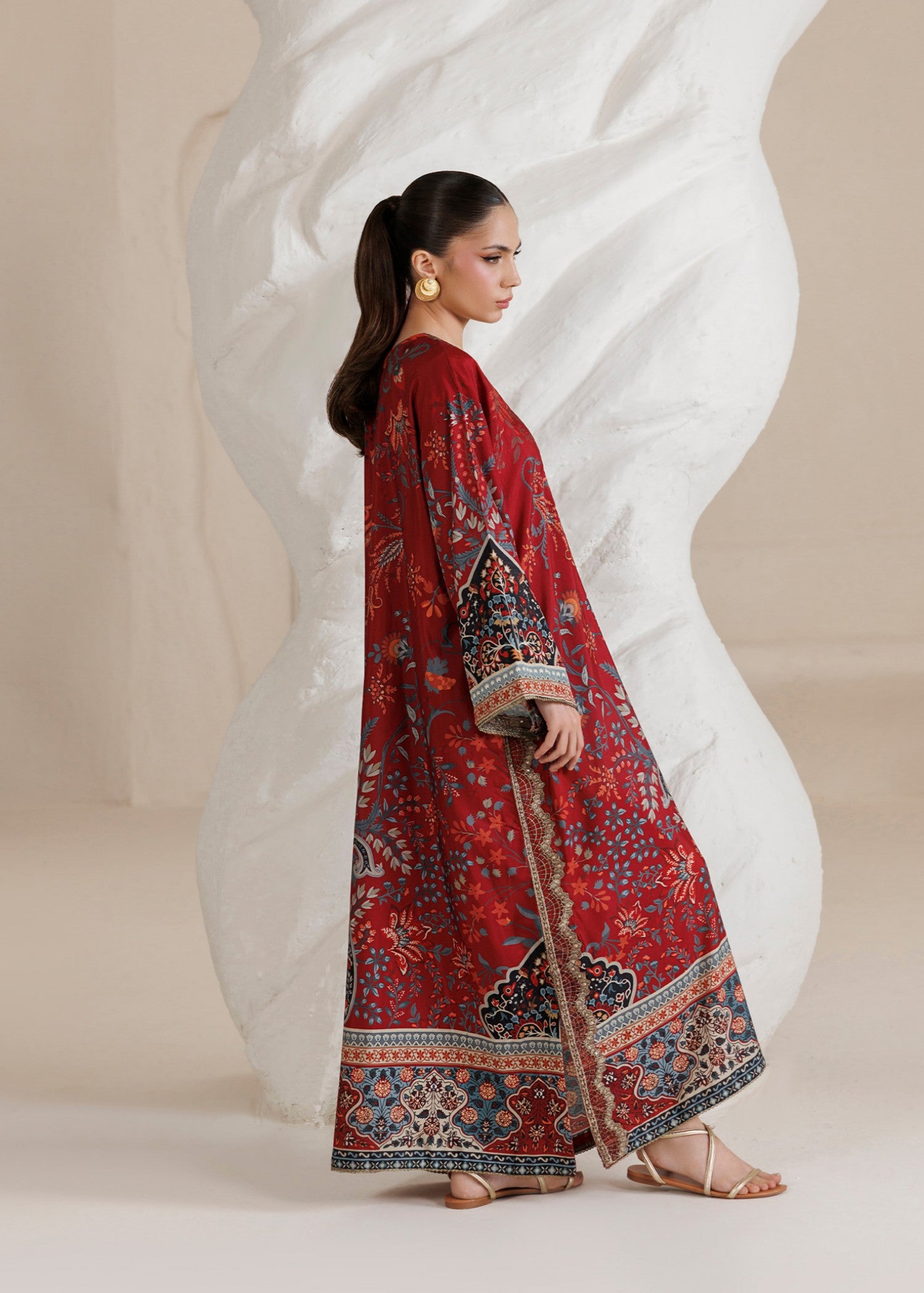 raw silk Kaftan in Maroon
