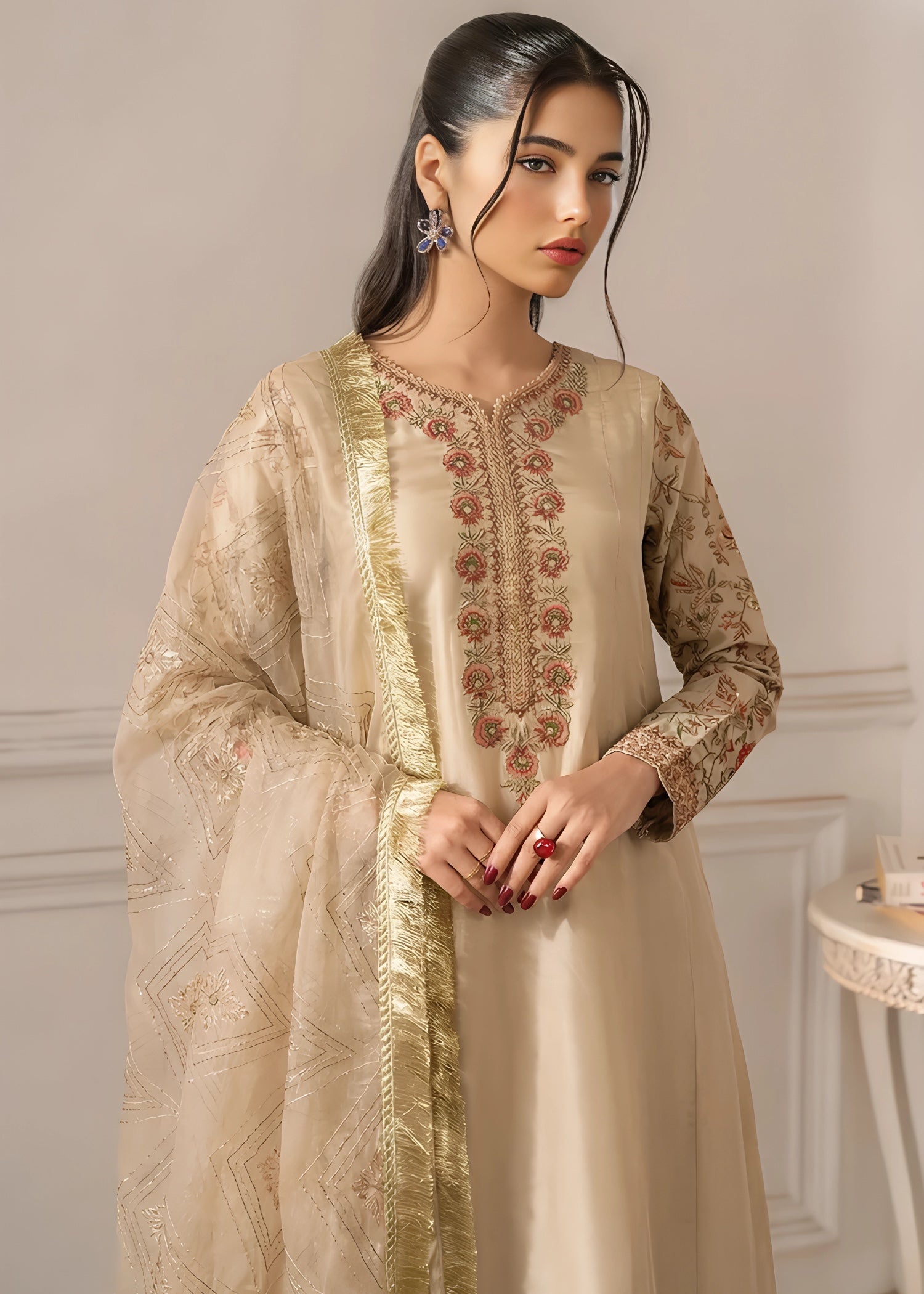 silk Maxi in Beige