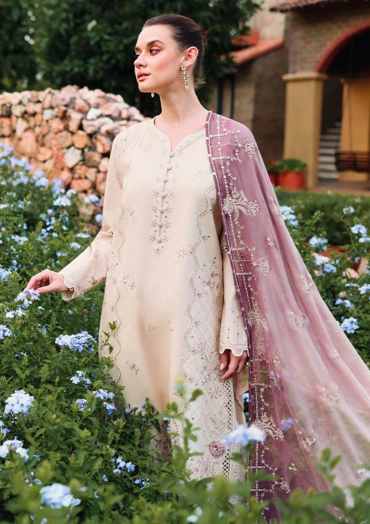 Eid Lawn Edit – Sand Dune