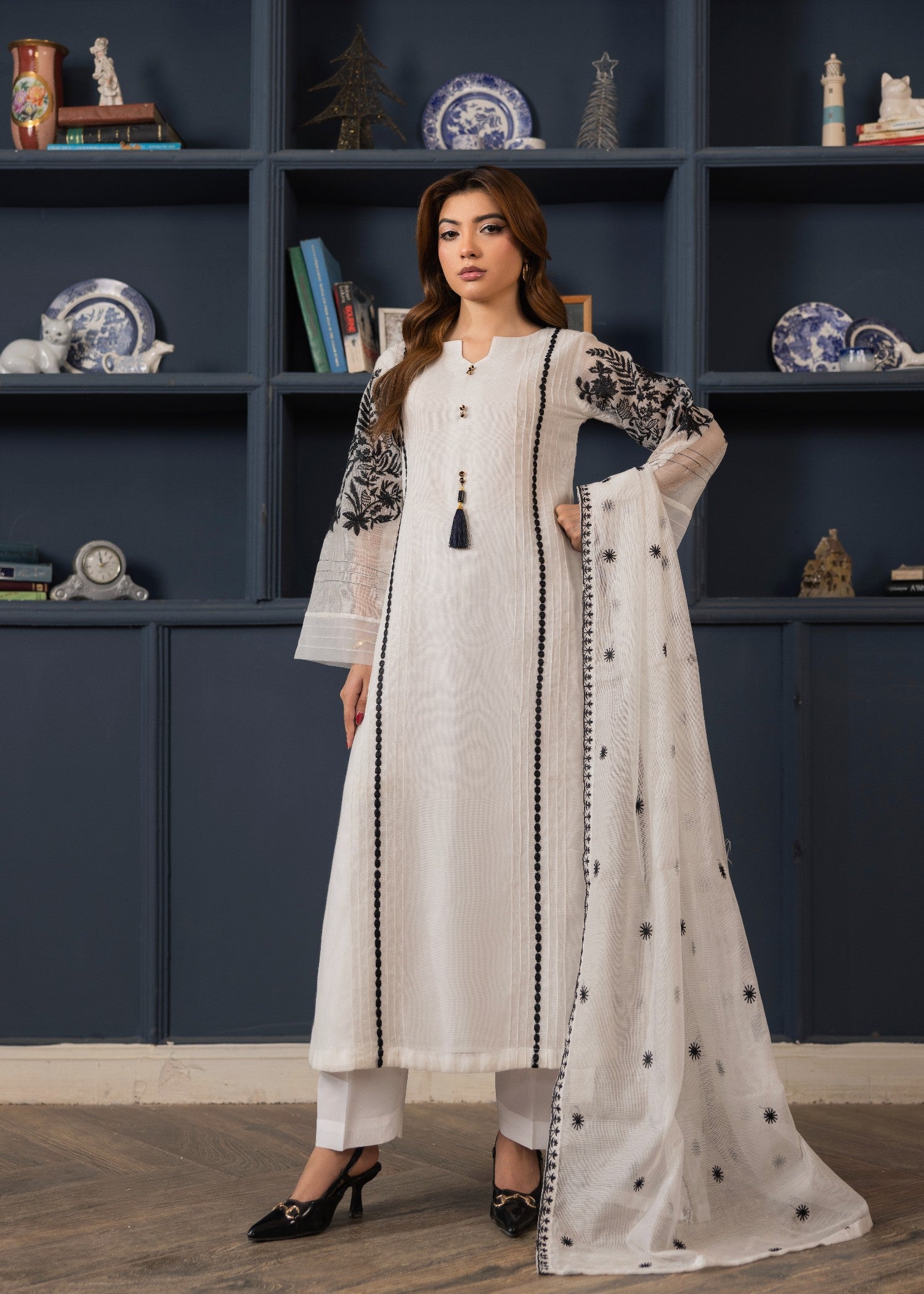 zari net Kurta Set in Off-white